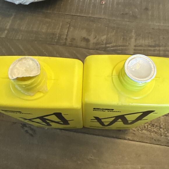 W Original by Jake Paul Body Wash Original Scent NEW Set of 2 - Picture 3 of 4